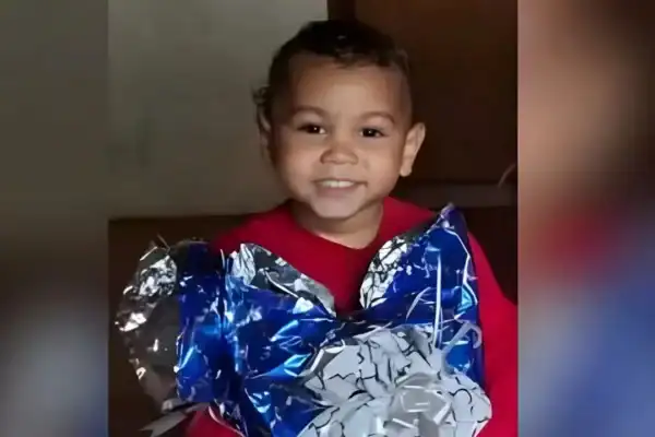 Mãe de menino morto pelo pai por não dar ‘bom dia’ tem prisão preventiva decretada