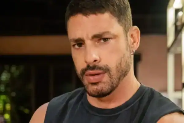 Cauã Reymond nega clima de tensão nos bastidores de Vale Tudo e esclarece boatos