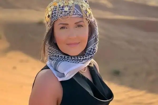 Mãe quebra o silêncio sobre morte de influenciadora brasileira em Dubai