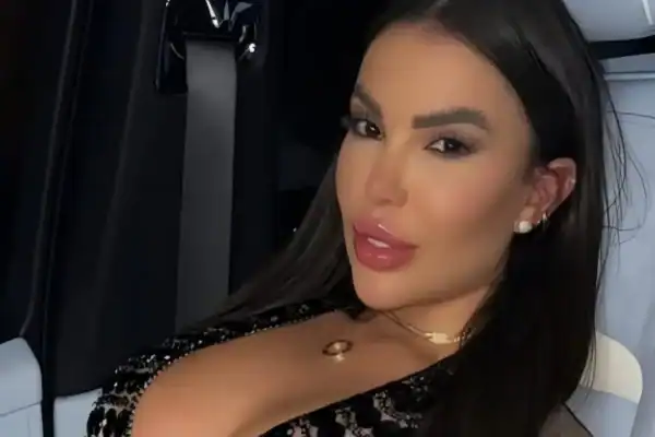 Nova atitude da namorada chama atenção após morte de influenciadora brasileira em Dubai