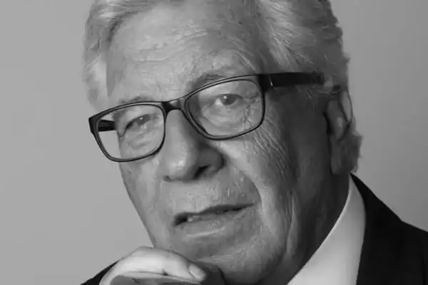 Cantor italiano Peppino di Capri, intérprete de ‘Champagne’, morre aos 86 anos