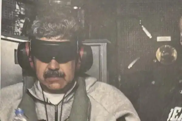 Nicolás Maduro participa de audiência nos EUA e julgamento é marcado para 2027