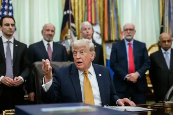 Governo Trump comanda missão para analisar segurança das urnas eletrônicas no Brasil