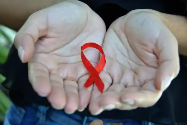 HIV: médicos anunciam mais dois casos de cura da doença