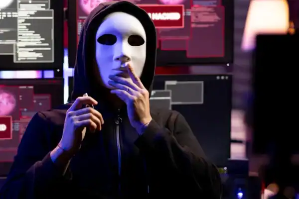 Ariana Grande tem músicas inéditas vazadas após ataque de hackers