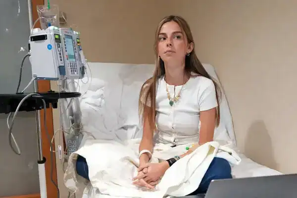Influenciadora morre aos 26 anos após diagnóstico raríssimo