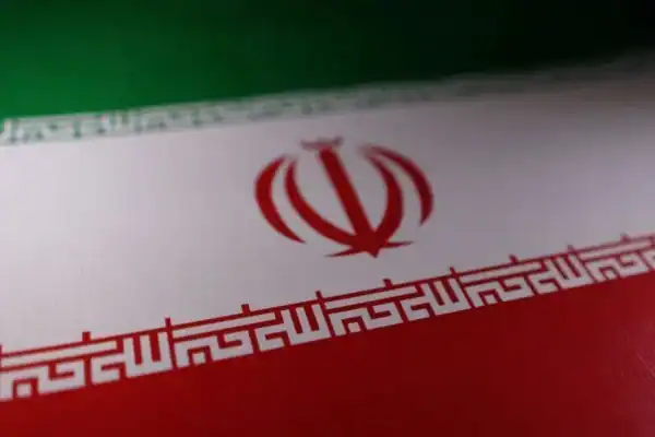 Ministro iraniano garante resposta proporcional às agressões de EUA e Israel
