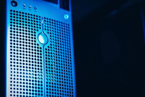 Expansão de data centers impulsionará adoção de IA na América Latina, diz Moody’s