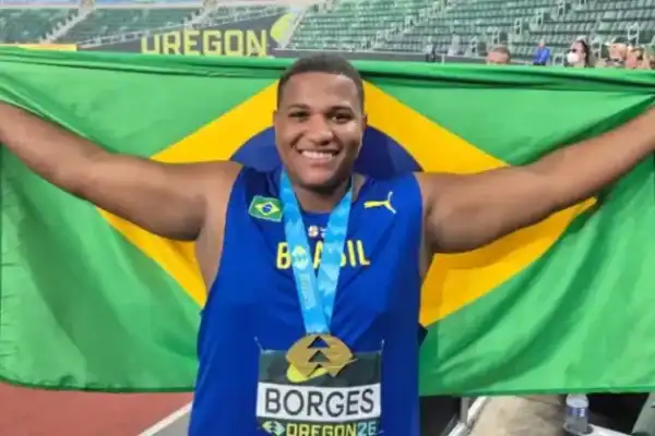 Promessa do Brasil conquista ouro no arremesso de peso no Mundial Sub-20 de atletismo