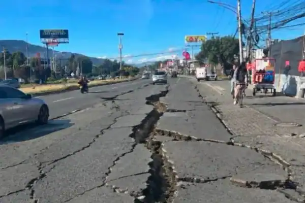 Terremoto na Colômbia causa 111 mortes e extensa destruição