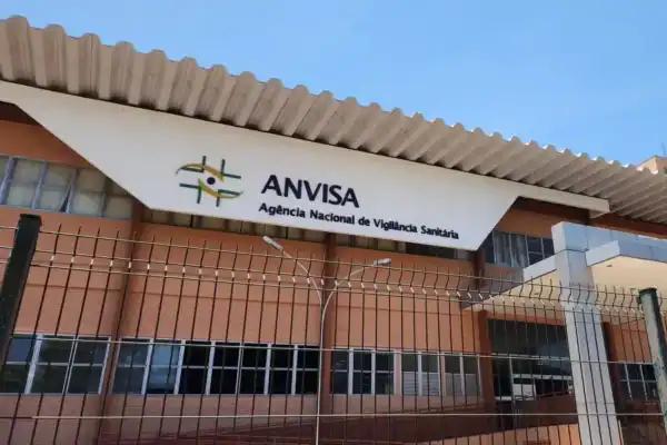 Anvisa veta produção e venda de três suplementos alimentares irregulares