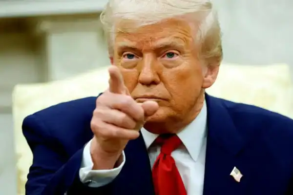 Trump divulga o Estreito de Ormuz como ‘novo território dos EUA’