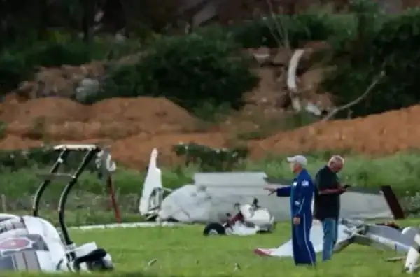 Vídeo registra colisão fatal entre avião Cessna e helicóptero da polícia na Pensilvânia
