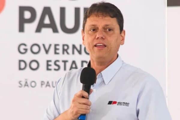 Em evento em São Paulo, Tarcísio defende expansão do metrô a novas regiões