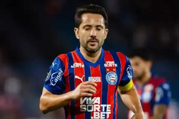 Cruzeiro e Flamengo voltam a se enfrentar pelo Brasileiro no Mineirão