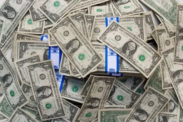 Focus: dólar deve encerrar 2026 em R$ 5,20 pela décima semana consecutiva
