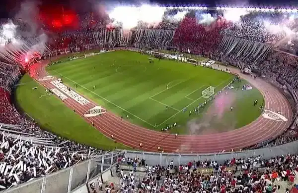 Torcedor do River Plate passa mal e morre durante jogo da Copa Sul-Americana