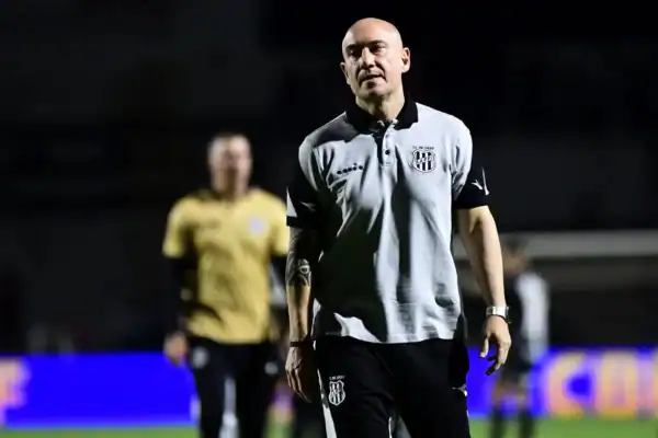 Márcio Zanardi se desliga da Ponte Preta após 12 partidas sem vitória na Série B