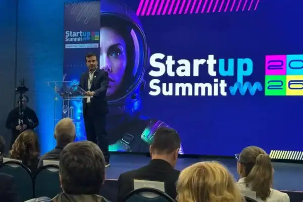 Mais IA para empresas, globalização e milhões em investimentos marcam Startup Summit 2026