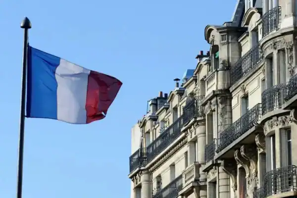 PIB da França permanece estável no 2º trimestre de 2026 ante trimestre anterior