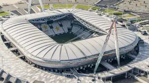 Juventus vence Parma com gols de reservas e mantém aproveitamento perfeito no Italiano