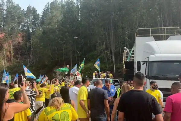 Flávio Bolsonaro defende permitir exploração na Foz do Amazonas e concluir Angra 3