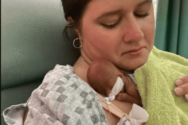 Bebê mais prematuro do mundo sobrevive e celebra 2 anos