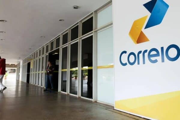 Durigan afirma que Correios enfrenta problema e avalia parcerias com iniciativa privada