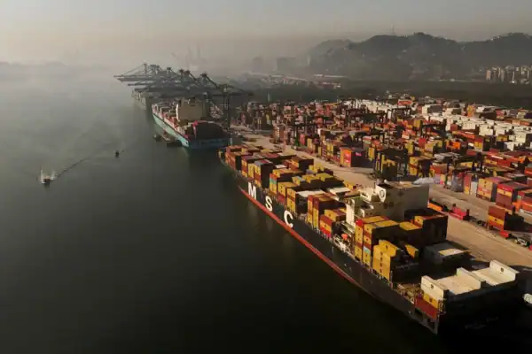 Superávit da balança comercial até agosto de 2026 chega a US$ 55,318 bilhões