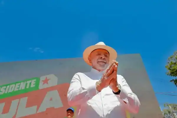 Lula diz que homem que agride mulher deve ser preso