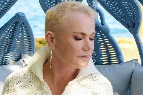 Xuxa Meneghel denuncia uso de vídeos falsos com sua imagem e voz pedindo votos