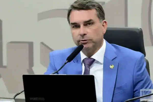 TSE inicia investigação sobre suposto abuso de poder econômico em ato de Flávio em Barretos