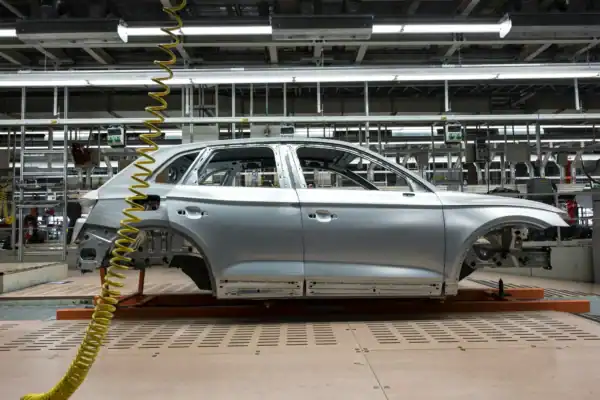 Nissan anuncia 20 mil demissões e fecha sete fábricas