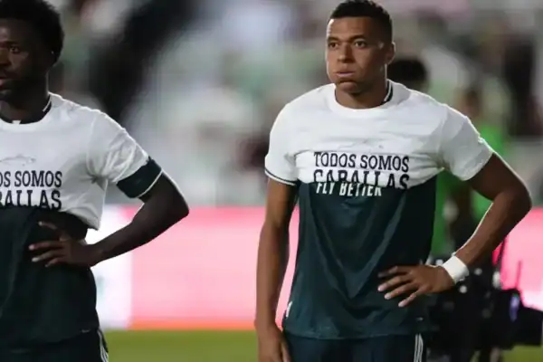 Mbappé, Vini Jr. e Konaté dobram camisas de apoio a Ceuta antes de Real Madrid x Elche