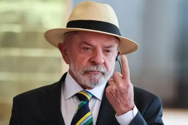 Lula afirma que cinco ministros do STF têm ligação direta ou indireta com o caso Master