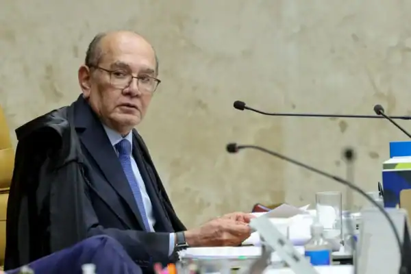 AGU pede a Gilmar Mendes que reajuste do Bolsa Família não viole a Lei Eleitoral