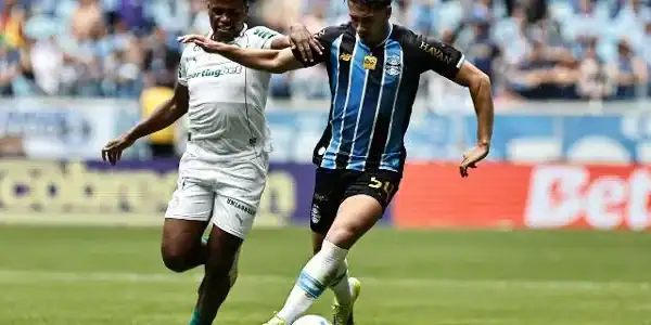 Palmeiras domina o Grêmio, mas esbarra nas defesas milagrosas de Weverton e pode ver Flamengo disparar na ponta