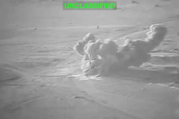 Arábia Saudita afirma ter interceptado míssil balístico dos Houthis contra Riad