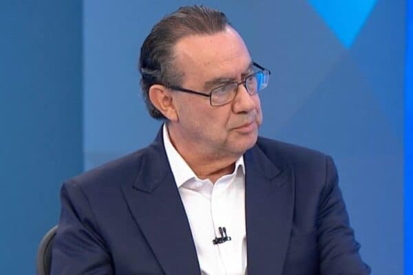 Conselheiro de Augusto Cury some em helicóptero junto com o cantor Rick