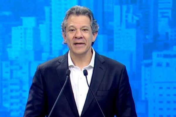 Haddad considera “desrespeito” ausência de Tarcísio em debate da Record