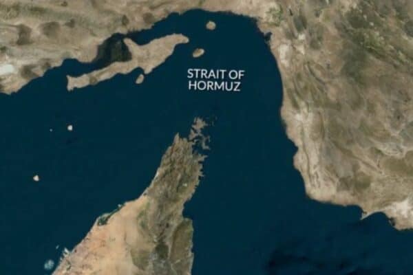 Irã pode reabrir Estreito de Ormuz se EUA suspenderem bloqueio