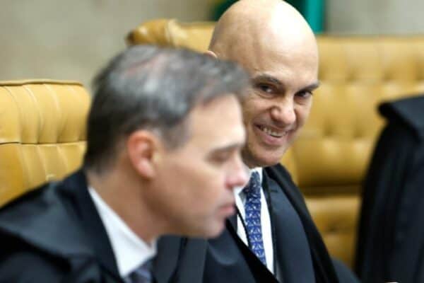 Moraes tentou atribuir a Mendonça falhas em investigações da Polícia Federal