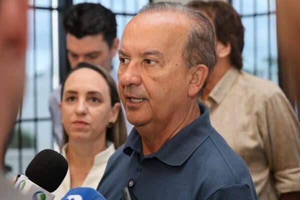 Jorginho Mello venceria no 1º turno em SC, aponta levantamento da Paraná Pesquisas