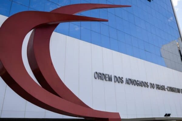 OAB pede a Fachin proteção de sigilo em conversas entre investigados e advogados