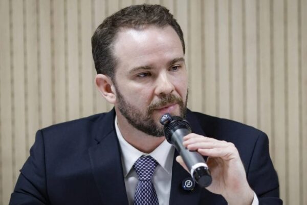 Receita identifica R$ 11,6 bilhões em esquema com fundos e contas-bolsão