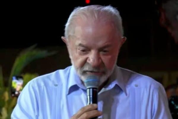 Lula diz que governo de Bolsonaro formou “quadrilha” no INSS e que seu mandato prendeu envolvidos