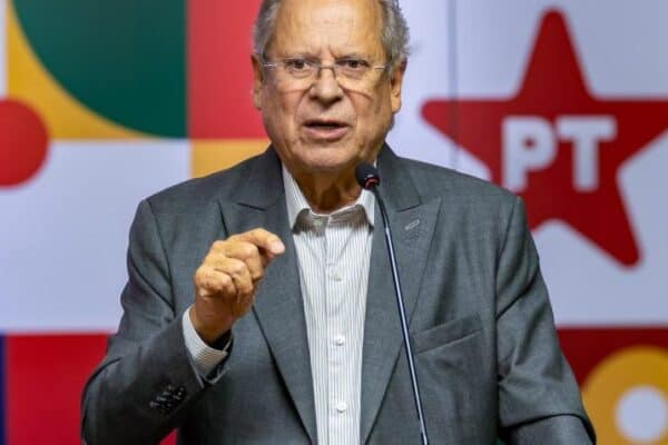 Dirceu afirma que indireta de Lula a Ciro não altera postura política do PP