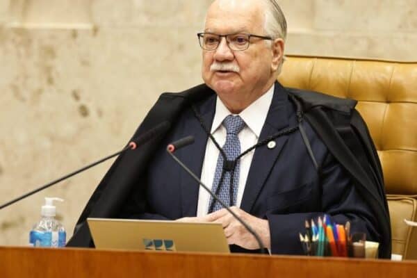 Fachin solicita parecer da PGR sobre o afastamento do diretor da PF