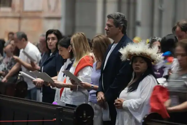 Haddad afirma que até mãe de Cristo não escapou do bolsonarismo no Brasil