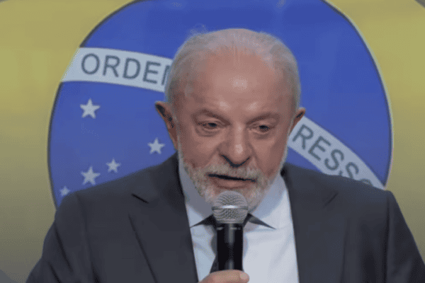 Lula se diverte e chama Joesley, da JBS, de ’empresário desaforado’